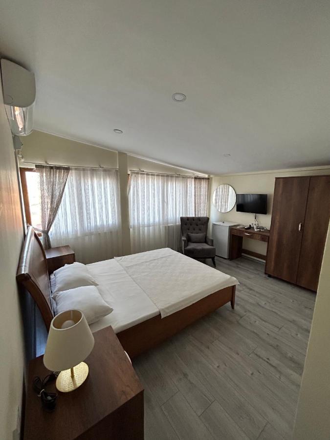 Naval Hotel Yalova Exterior foto